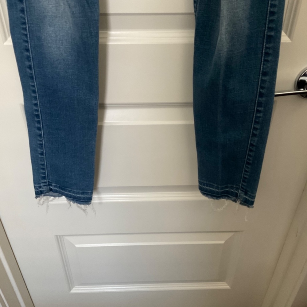Hollister High Rise Super Skinny Distressed Jeans - Dark Wash - Size 5/27 - Picture 3 of 10